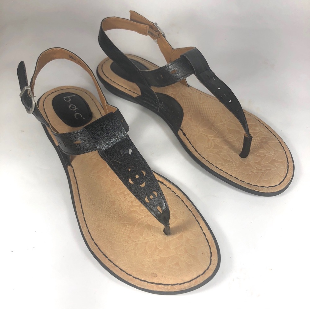 B.O.C. Black Thong Sandals Size 10M